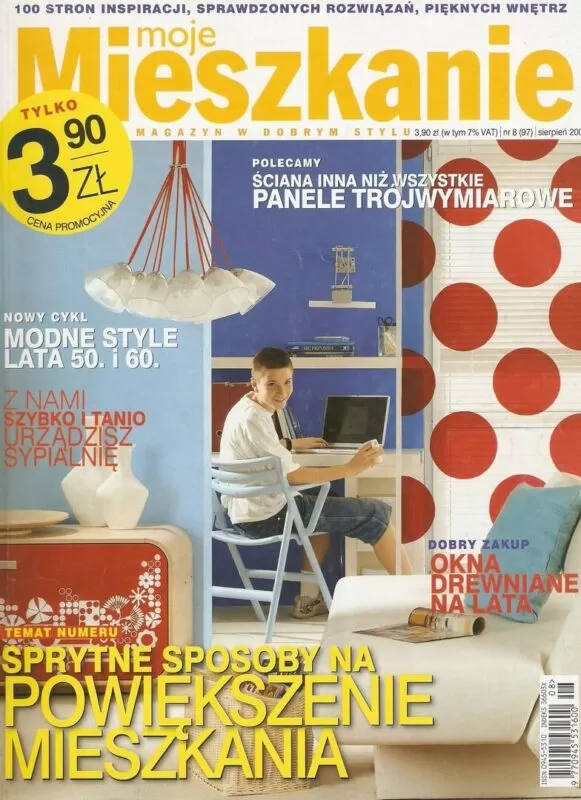 Okładka magazynu wnętrzarskiego Moje Mieszkanie – sierpień 2006 z inspiracjami do aranżacji wnętrz.